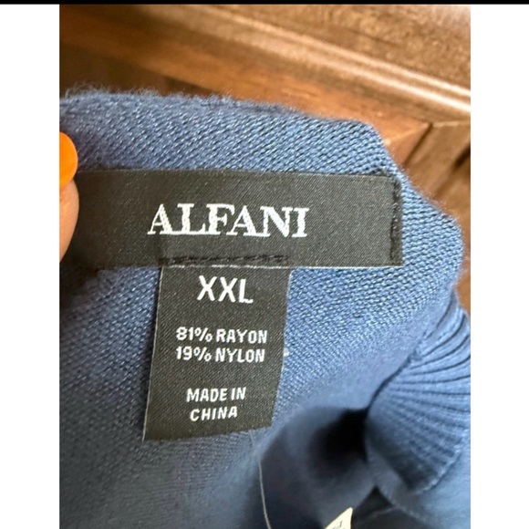 Alfani Men's Classic Blue Crewneck Sweater - Picture 10 of 11